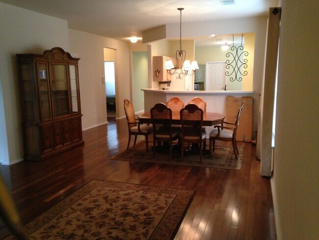 Building Photo - 106 Bowie Cir