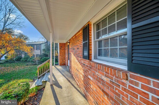 Foto del edificio - 4 Randy Ct