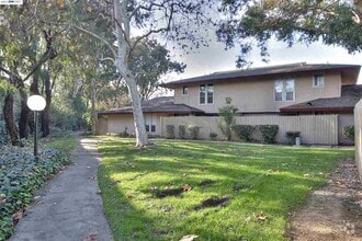 5630 Chestnut Common