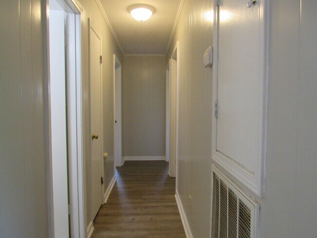Building Photo - 208 Cherry Hill Rd