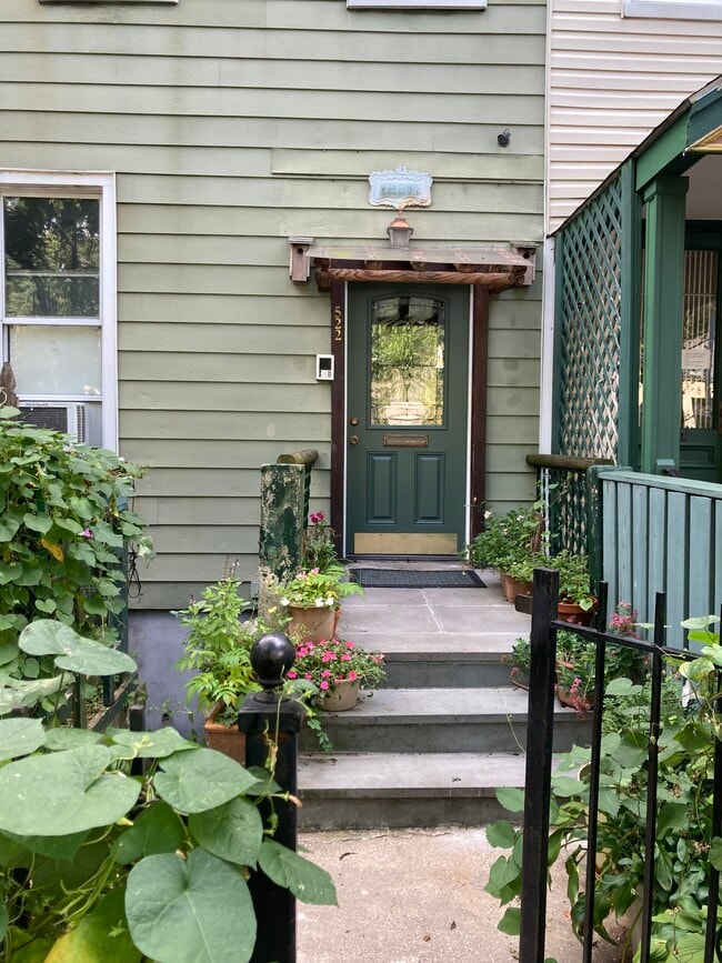 Building Photo - 522 W 153rd St