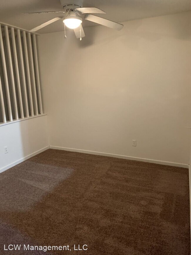 Building Photo - 2 br, 2 bath House - 2000-D Swaim Road