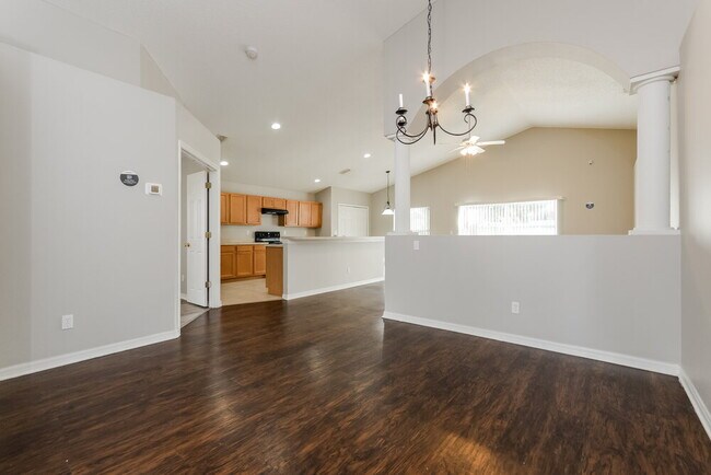 Foto del edificio - 1090 Bluegrass Dr