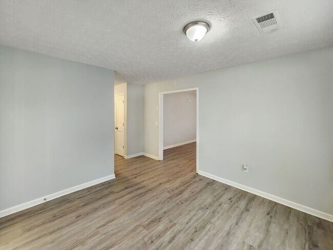 Building Photo - 109 Dove Landing