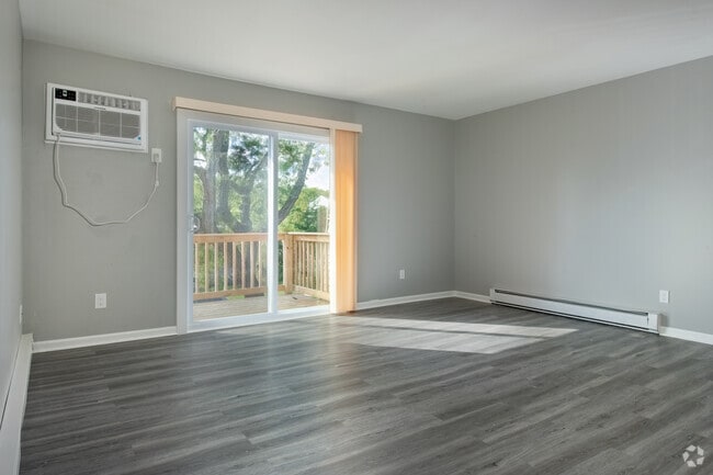 1HAB, 1BA - 740 ft² - Greenway Gardens