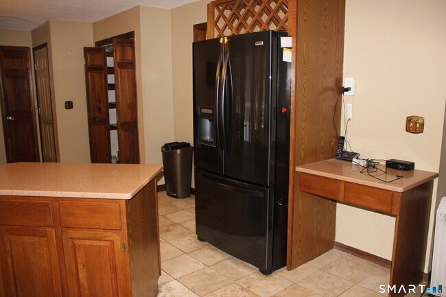 Foto del edificio - 522 Springfield Rd