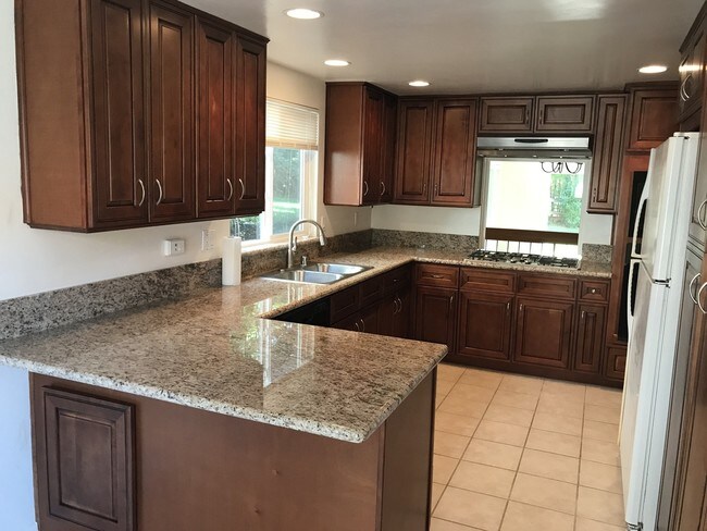 Building Photo - 3127 Via de Caballo