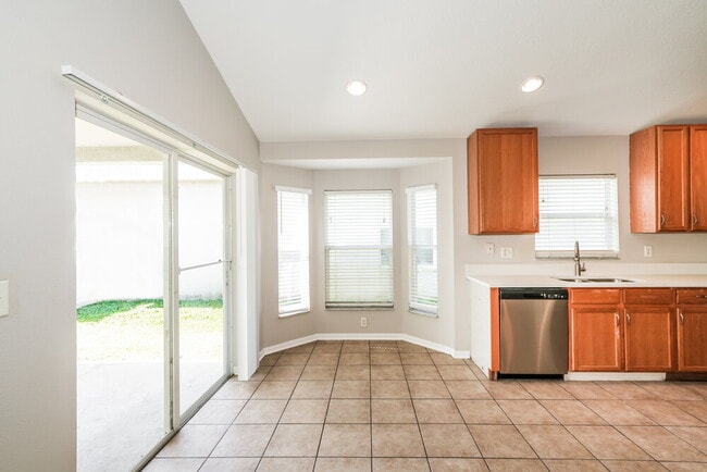 Building Photo - 4204 Knob Lake Ct