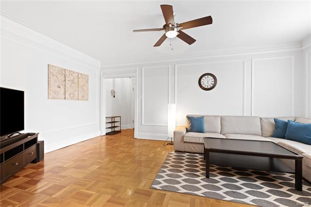 Foto del edificio - 7525 Buckingham Dr