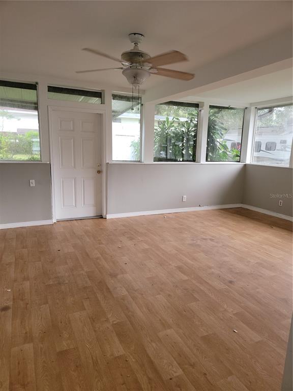 Building Photo - 4513 Dolphin Dr