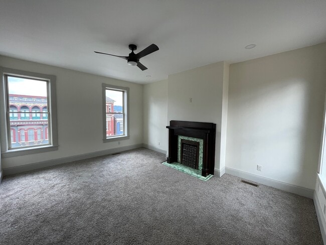 Building Photo - 2310 Chapline St