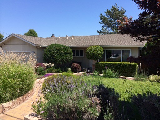Primary Photo - 842 Las Pavadas Ave
