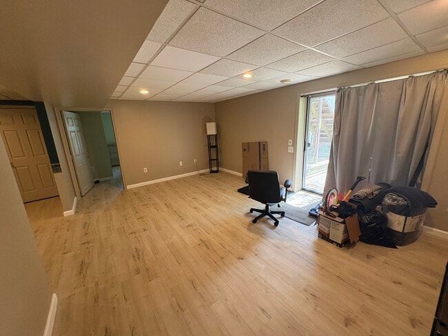 Building Photo - 7 Stardust Ct