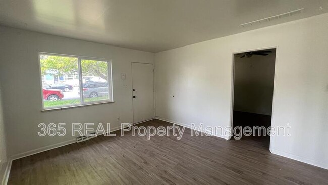 Building Photo - 1036 31st Ave