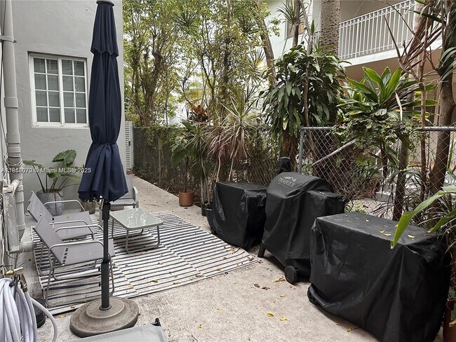 Foto del edificio - 1551 West Ave