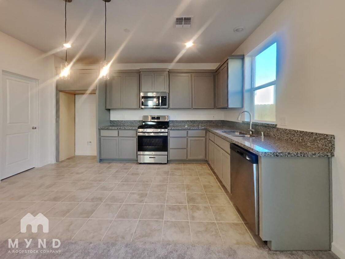 Foto principal - 7672 Barebow Wy