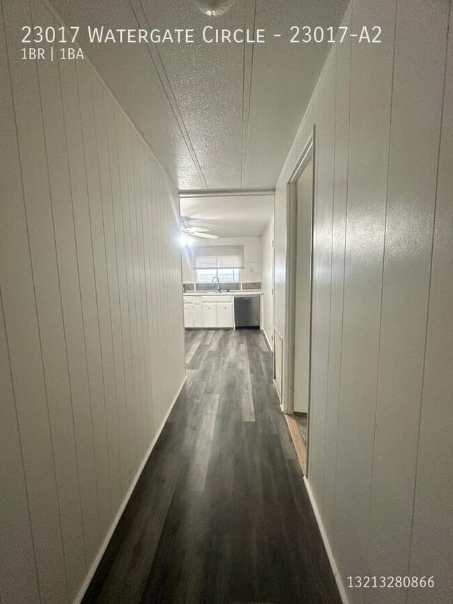 Building Photo - 23017 Watergate Cir