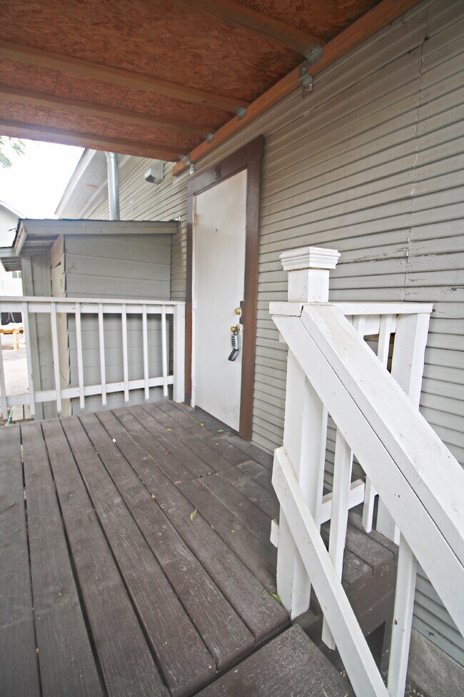 Foto del edificio - 232 Cornell Ave