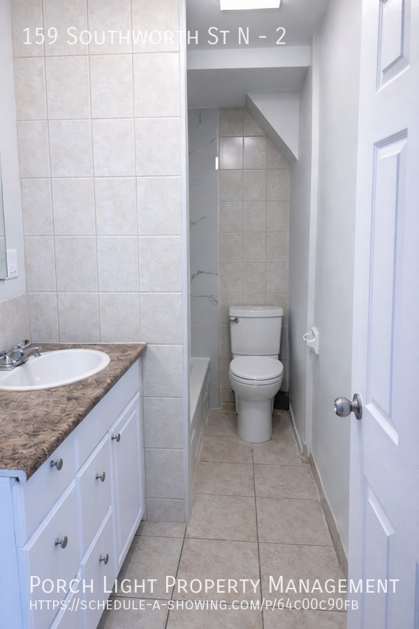 Building Photo - 2 Bedroom in Walkable Welland Location