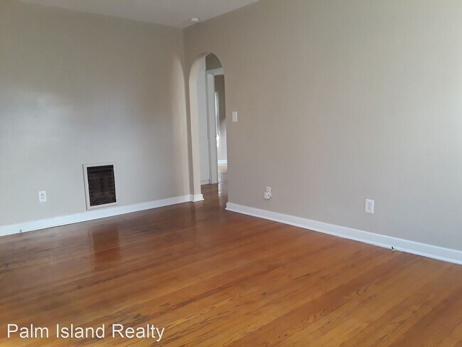 Foto del edificio - 2 br, 1 bath House - 4750 2nd Ave N