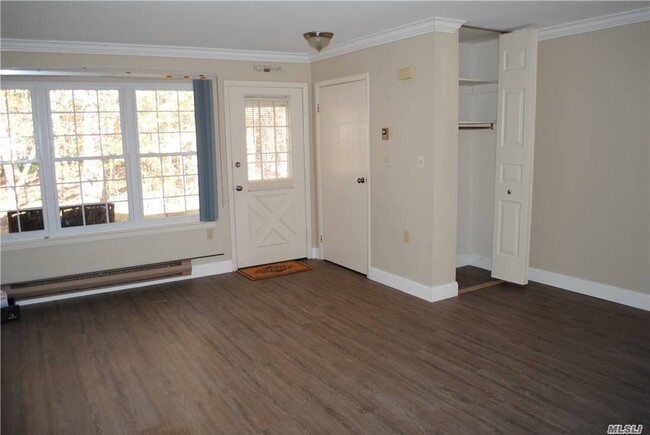 Building Photo - 437 Arlington Dr