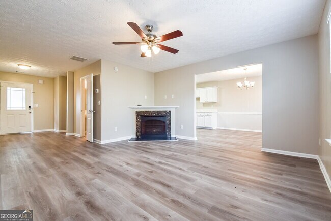 Foto del edificio - 1444 Arbor Pl Dr