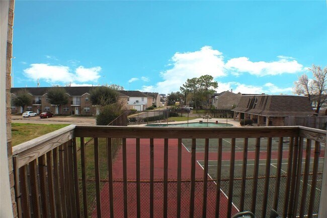 Foto del edificio - 11905 Algonquin Dr