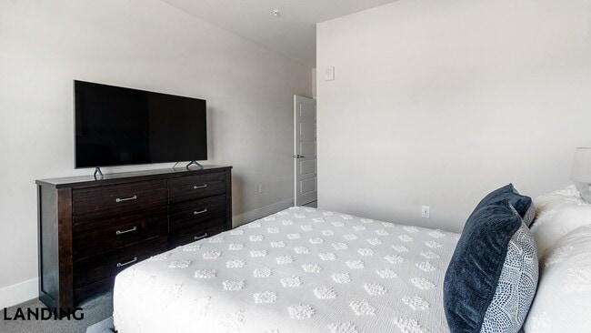 Building Photo - 65 Sentosa Dr