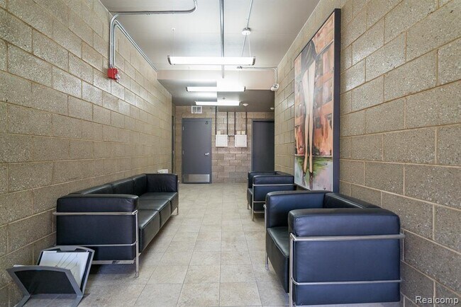 Foto del edificio - 204 S Troy St