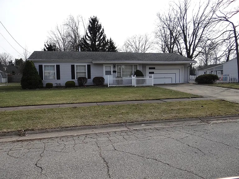 663 Dannie Dr, Lorain, OH 44053 House Rental in Lorain, OH