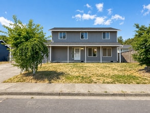 Building Photo - 275 Hillshire Dr