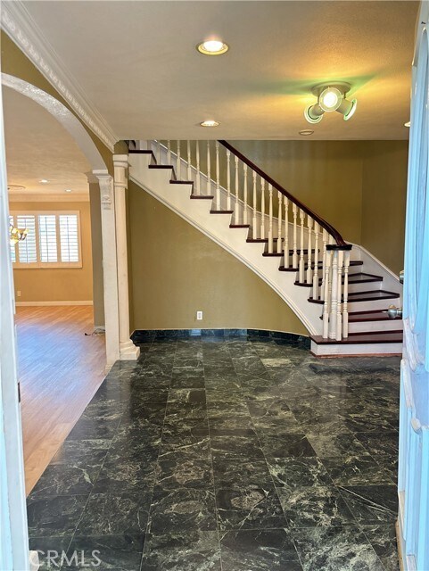 Building Photo - 6862 Gas Light Dr