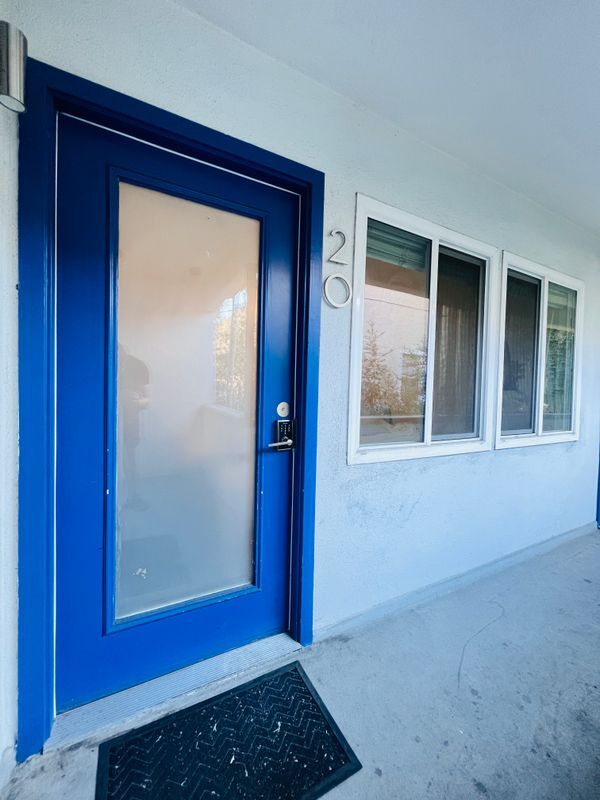 Foto principal - 5525 Harold Way