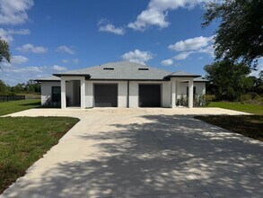 Building Photo - 1153 Oceanic Rd