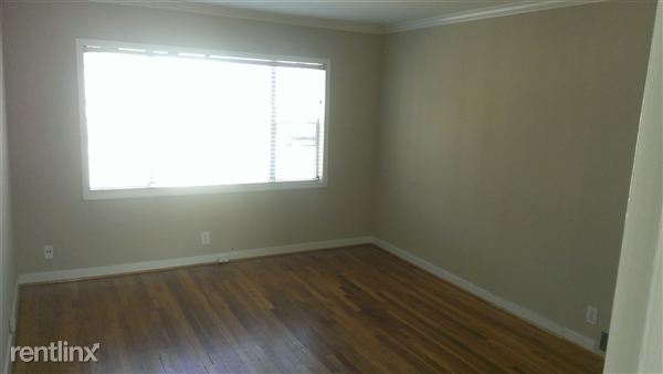 Building Photo - 2920 Central Ave