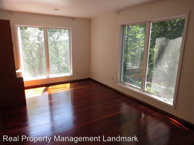 Building Photo - 1 br, 1 bath House - 3 Indian Hill Ct