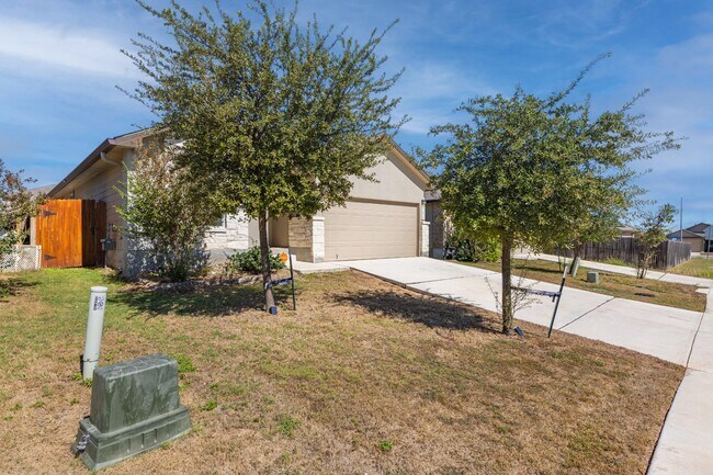 Foto del edificio - 13026 Maestro Spark