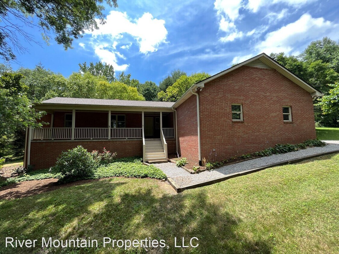 1000 Rd, Blacksburg, VA 24060 House Rental in Blacksburg, VA