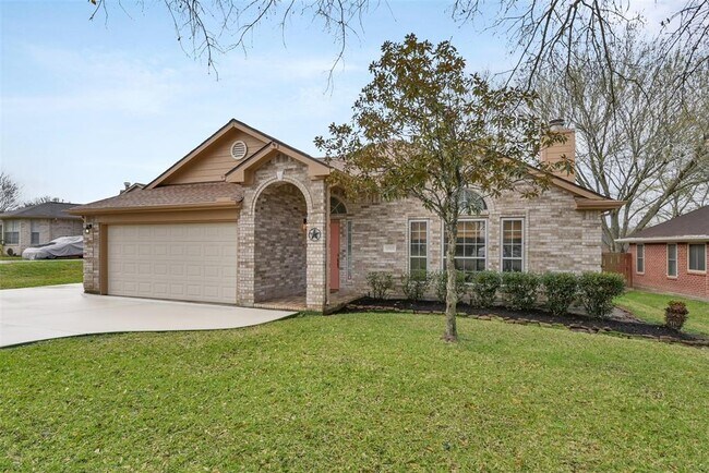 Building Photo - 10915 Sharon Cir