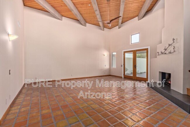 Foto del edificio - 5101 N Casa Blanca Dr