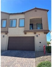 Building Photo - 227 Callen Falls Ave