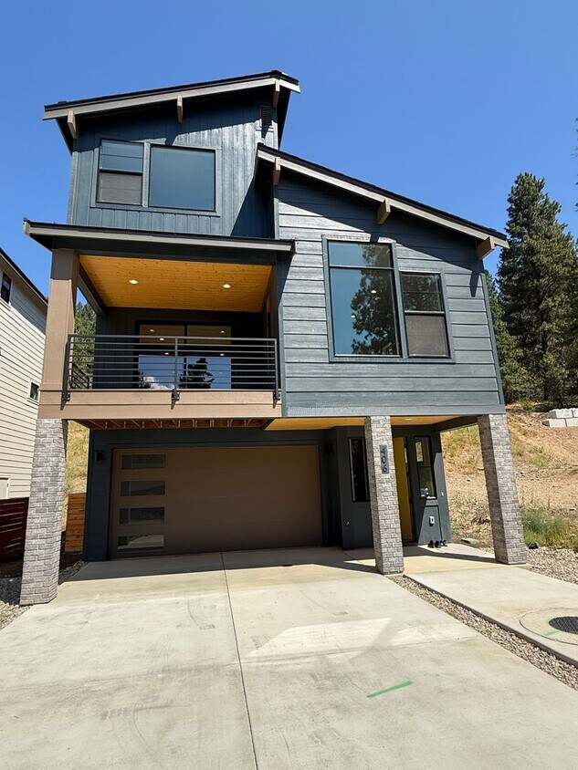 Primary Photo - Brand New 4-Bedroom Home for Lease with Mo...