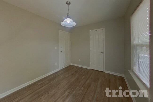 Building Photo - 345 Hunslet Cir
