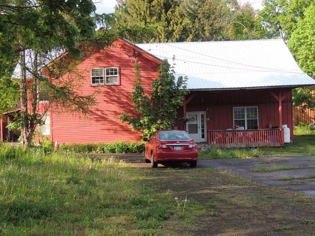 Primary Photo - 126 Main St