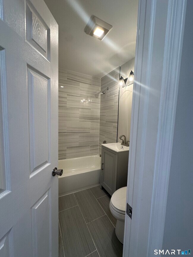 Foto del edificio - 386 East St