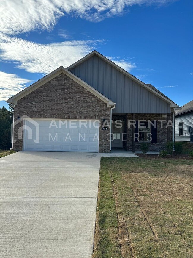 Building Photo - New Construction Home for Rent in Bessemer...