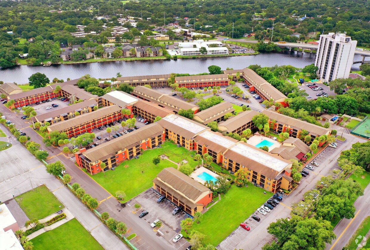 Westshore Crossing Apartments Tampa, FL