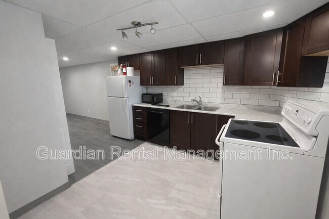 Photo du bâtiment - 105 Algoma St N