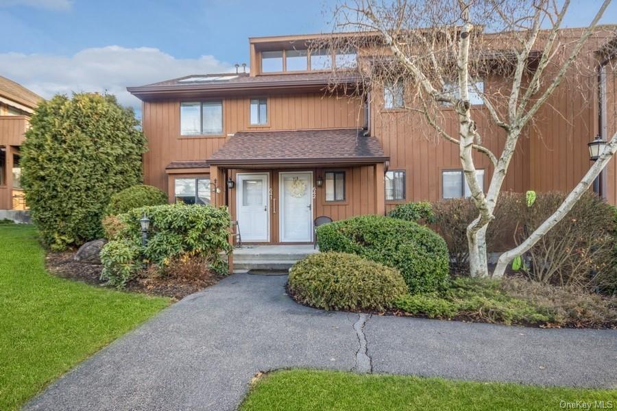 642 Panorama Dr, Mohegan Lake, NY 10547 Condo for Rent in Mohegan