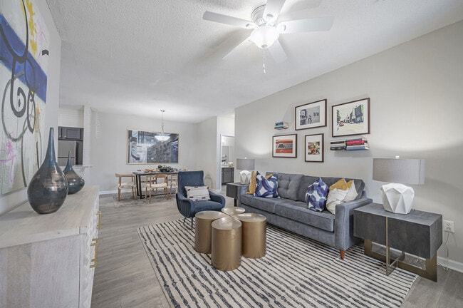 Foto del edificio - Villas at Princeton Lakes